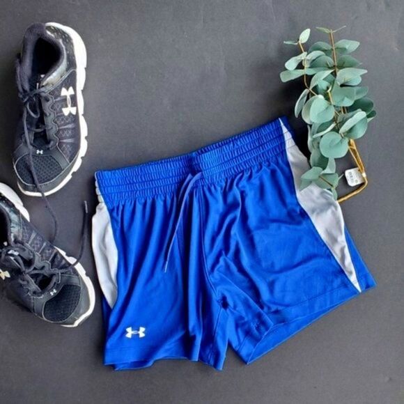 Under Armour Pants - 💍Under Armour Blue and white shorts